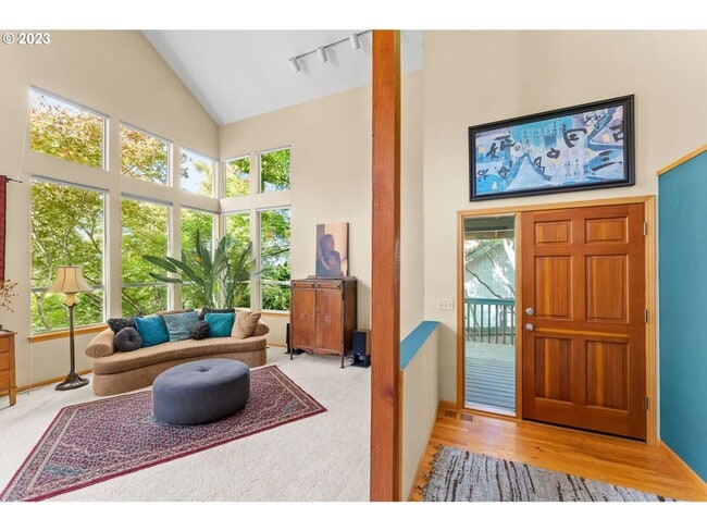 Building Photo - 3 Bedroom- 2.5 Bath SW Eugene Home- Availa...