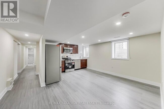 Building Photo - 36 Rideout St