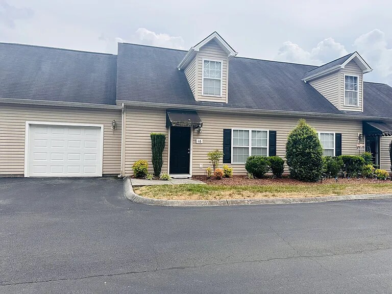 Foto principal - 396 Jonesboro Rd