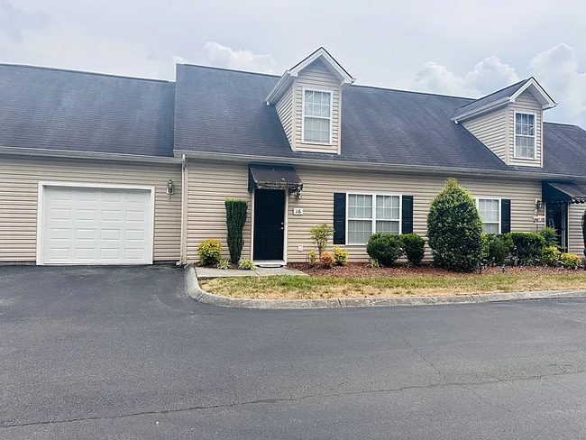 Building Photo - 396 Jonesboro Rd
