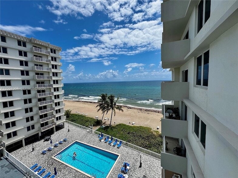 Photo - 3221 S Ocean Boulevard Unit 608
