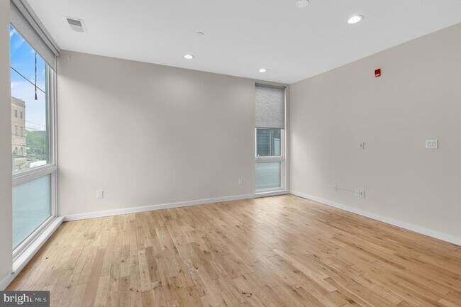Foto del edificio - 1317 Frankford Ave