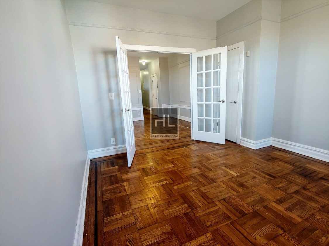 Foto principal - Saratoga Ave