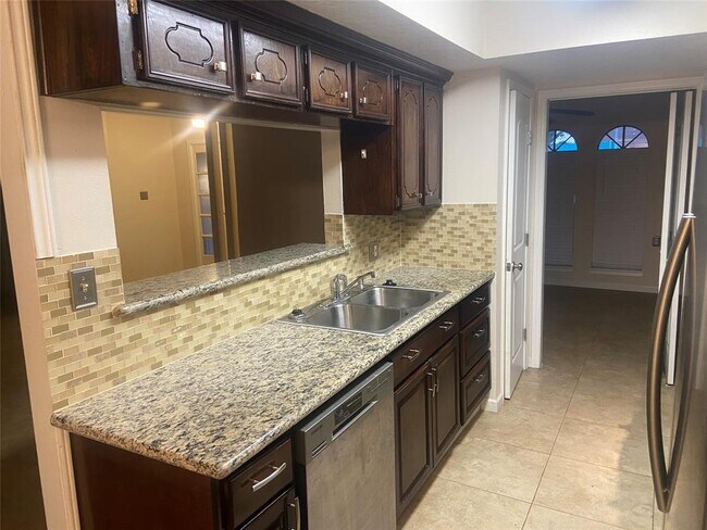 Building Photo - 10919 Gulfdale Dr