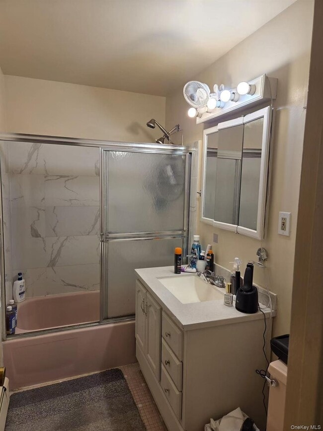 Building Photo - 23-29-29 120th St