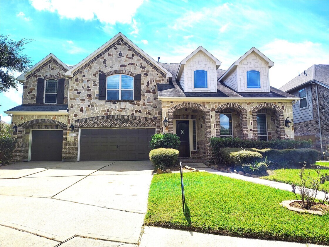 Primary Photo - 17007 Mahogany Trace Ln