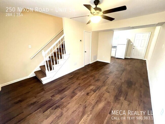 Foto del edificio - 250 Nixon Rd