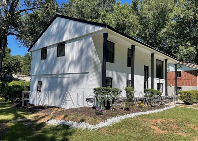 Building Photo - 8421 Stonewall Jackson Dr