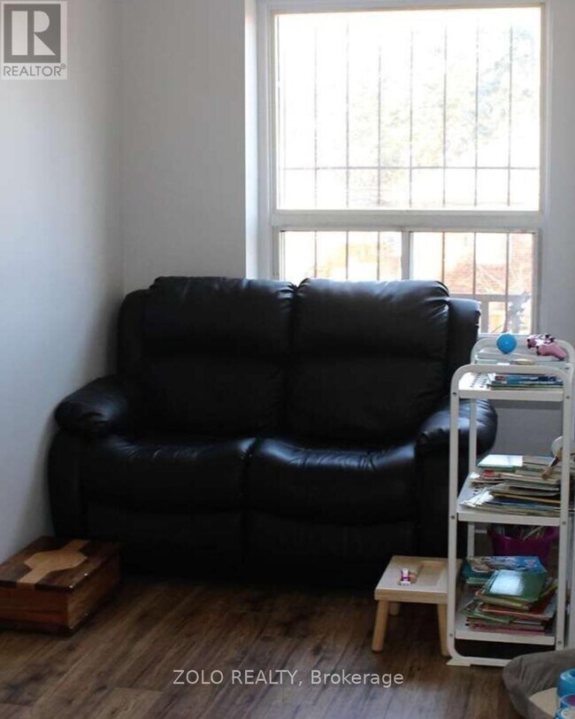 Photo du bâtiment - 1549 O'Connor Dr