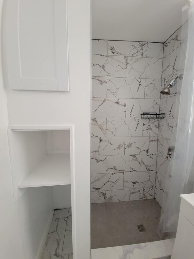 Foto principal - 395 Ege Ave