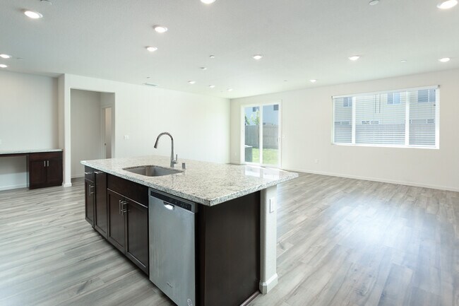 Building Photo - 2132 Sierra Pines Pl