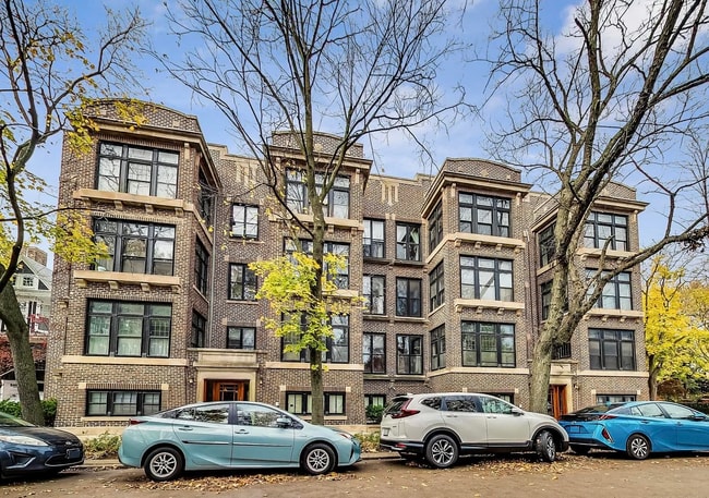 Building Photo - 5600 S Blackstone Ave