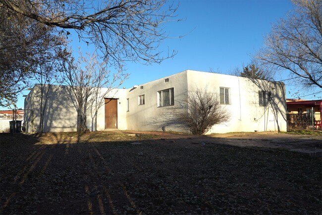 Building Photo - 1116 Richards Ave