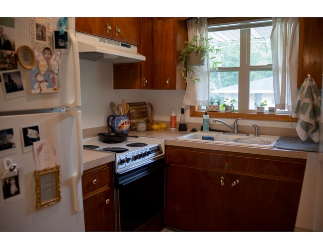 Foto del edificio - 6501 Urbandale Ave