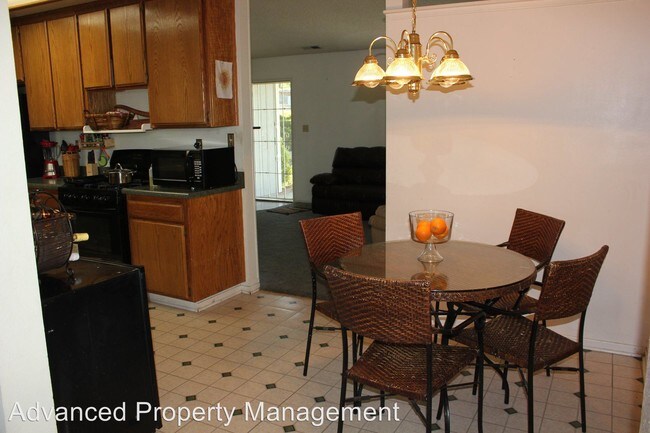 Building Photo - 3 br, 2 bath House - 21118 Country Club