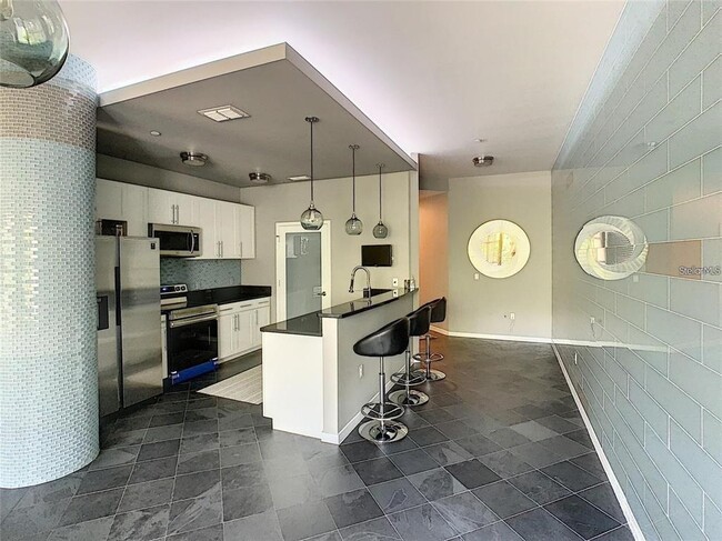 Building Photo - 1 S Eola Dr