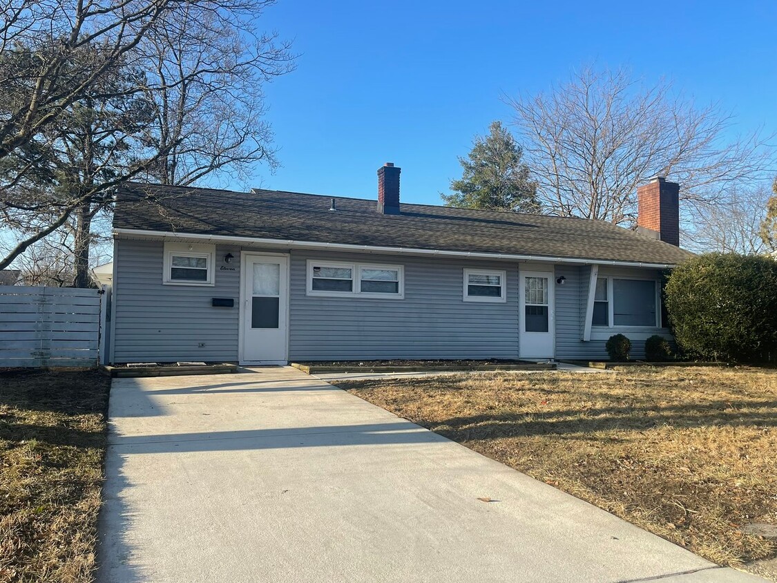 Foto principal - Ranch Home in Chestnut Hill Estates