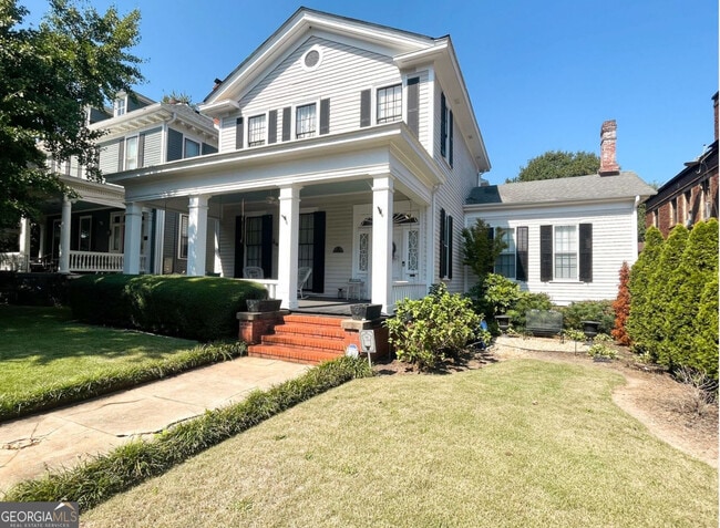 Building Photo - 305 Orange St