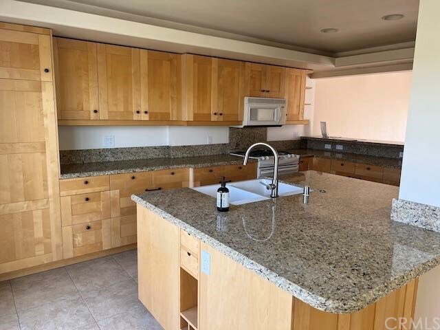 Building Photo - 24601 Harbor View Dr
