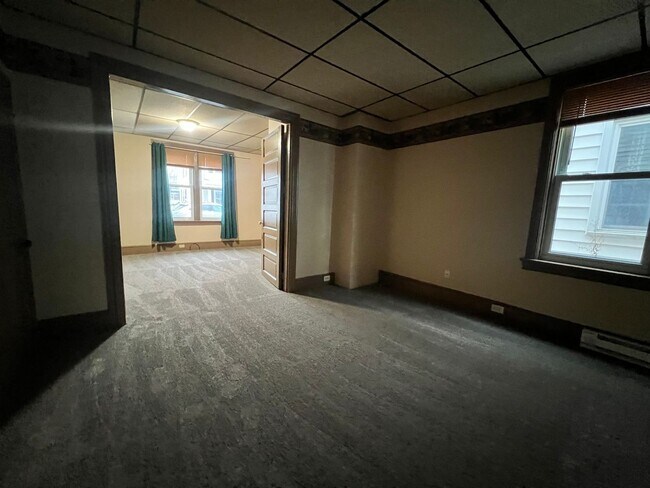 Foto del edificio - 343 W Penn St