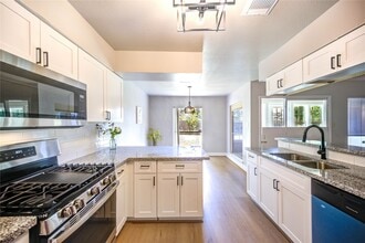 Building Photo - 6711 Marisol Dr