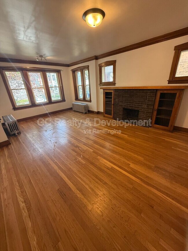 Foto del edificio - 2926 N Avers Ave