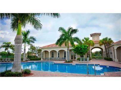 Primary Photo - 6761 Heritage Grande
