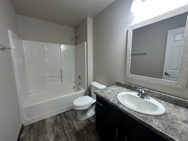 Foto del edificio - 293 Tiger Way Ct