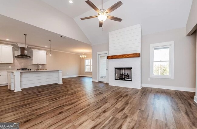 Foto del edificio - 75 Creekside Ct