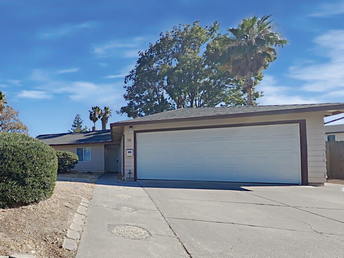 119 Liberty Ct House Rental in Vacaville, CA