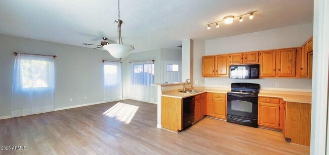 Foto del edificio - 13874 N 91st Dr