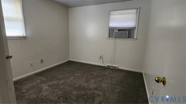 Building Photo - 424 Round Top Ave