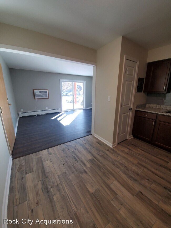 Building Photo - 208 Flintridge Dr