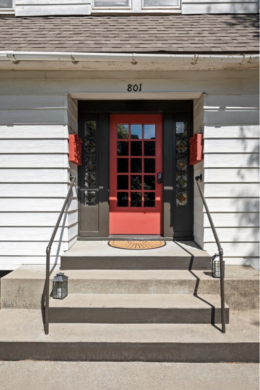 Foto del edificio - 801 E Lakeside Ave