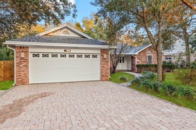 Building Photo - 1673 Parkside Cir