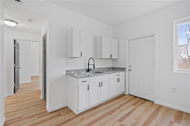 Building Photo - 7711 Westmoreland Ave