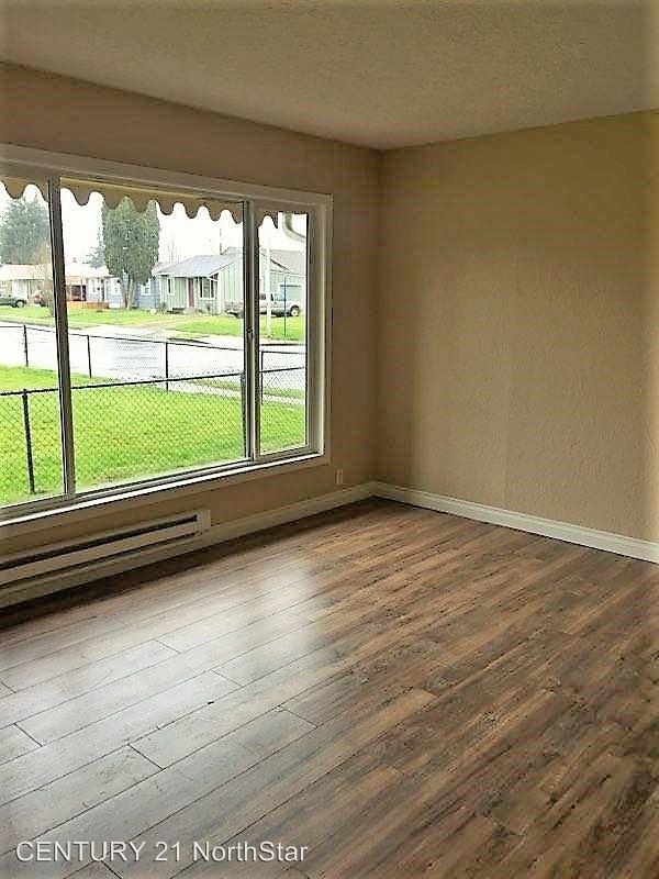 Building Photo - 2 br, 1 bath House - 279 Cypress St
