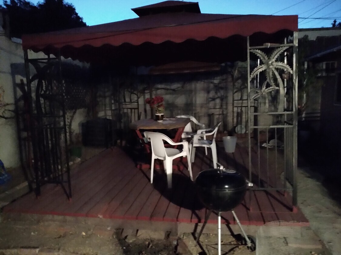 gazebo - 1001 S Columbus Ave