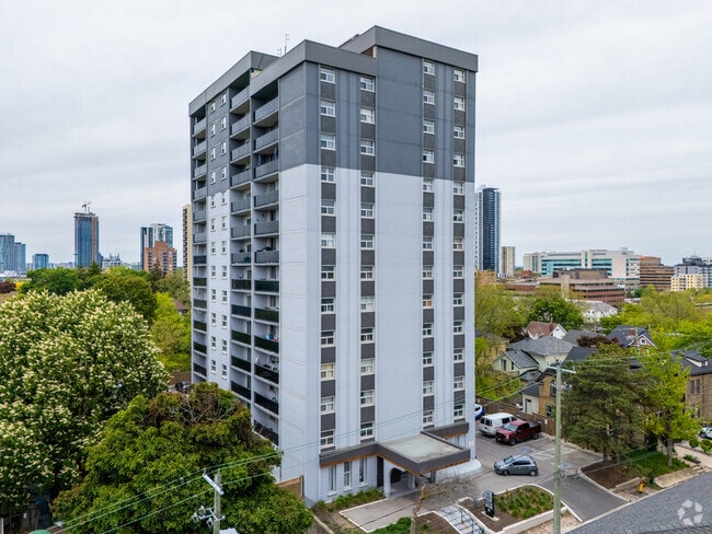 Building Photo - 86 Cedar Street South