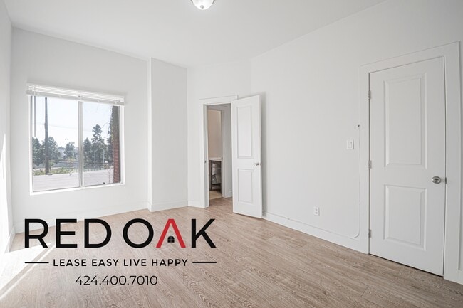 Foto del edificio - 932 Irolo St