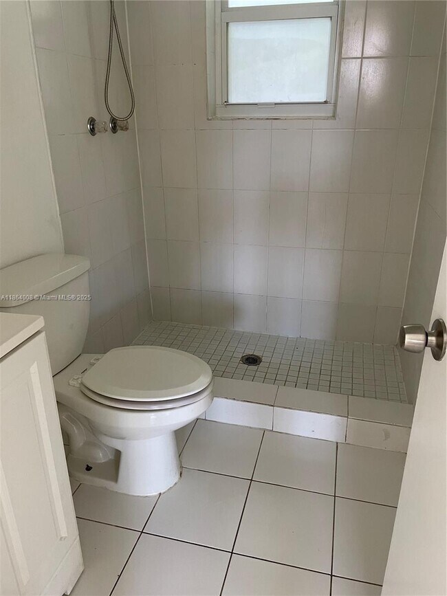 Foto del edificio - 1095 N 59th Ave
