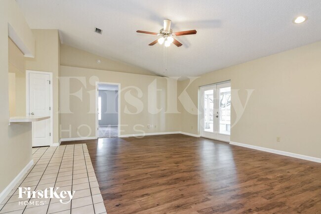Building Photo - 3818 Forest Park Pl