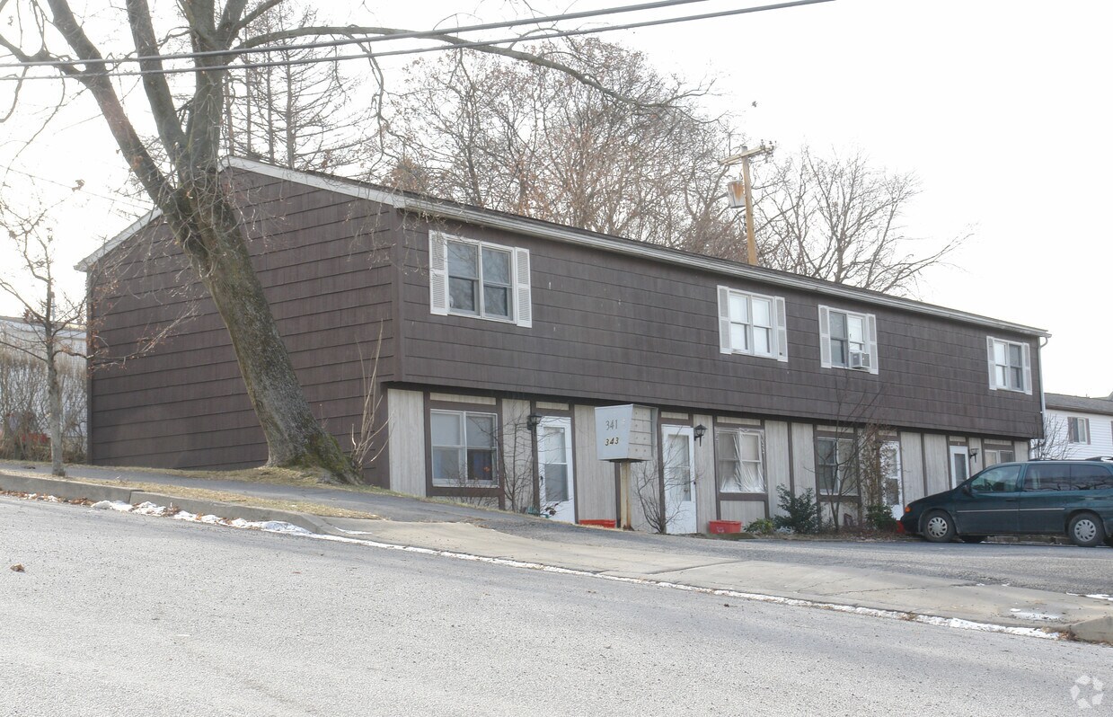 341343 S Allegheny St, Bellefonte, PA 16823 Apartments in Bellefonte