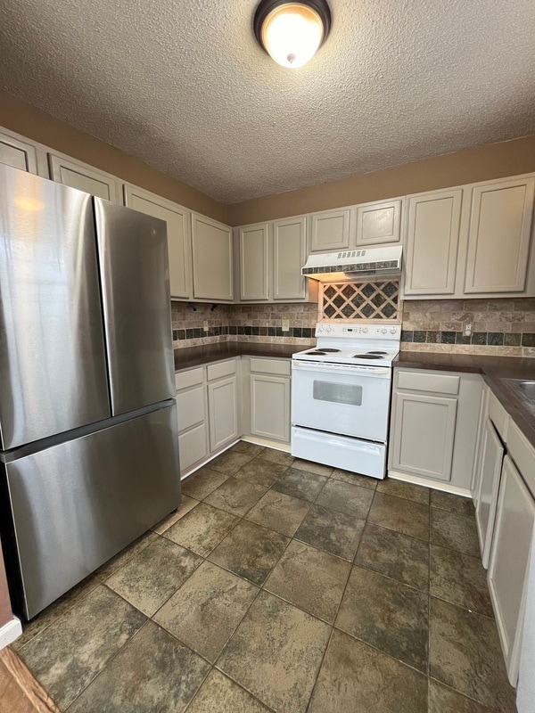 Building Photo - 13203 Tuttlebee Ct