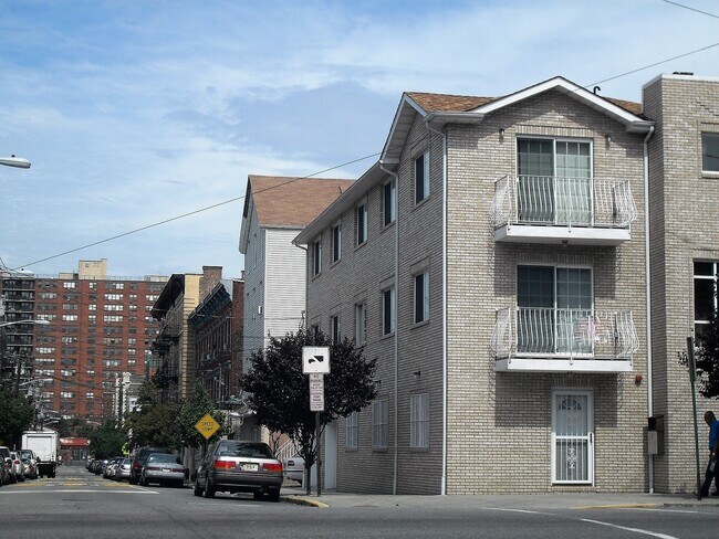 Building Photo - 501 New York Ave