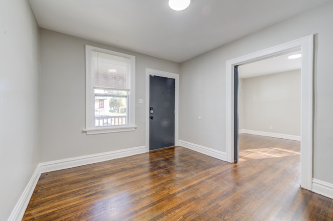 Building Photo - 6024 Lucille Ave