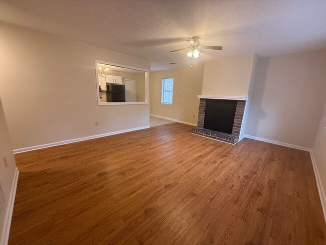 Photo - 150 Essex Ct Apartment