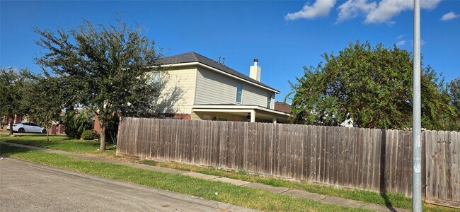 Foto del edificio - 5210 Nautilus Ln