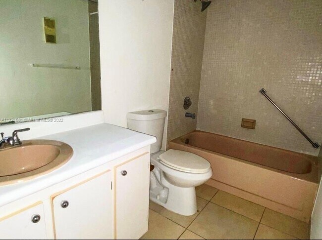 Foto del edificio - 9898 S Belfort Cir