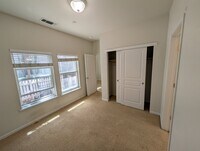 1319 De Altura Common